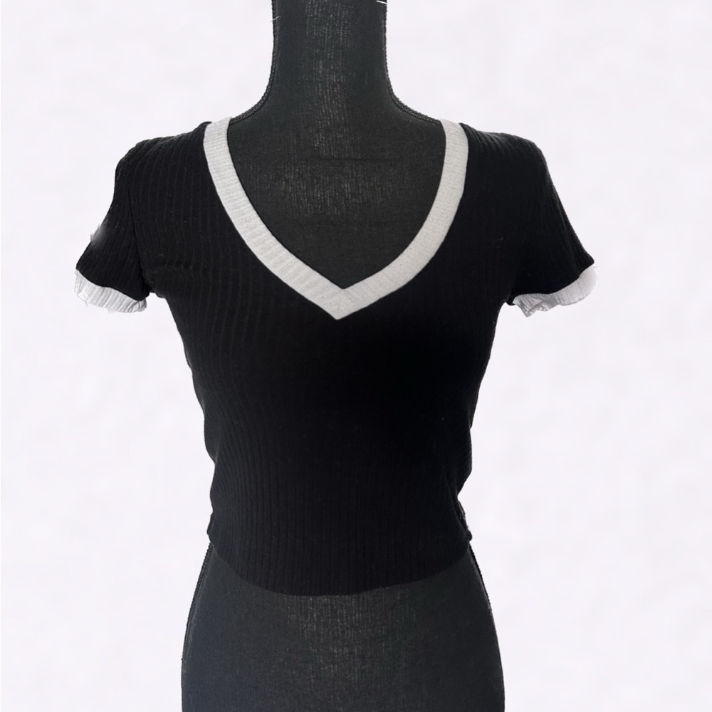 FOREVER 21 Ringer Tee Crop top